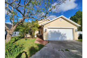 576 Tree Shore Dr, Orlando, FL 32825, Sold 05/09/23