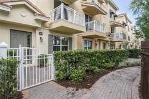 687 Hangnest Ln, Lake Mary, FL 32746, Sold 05/11/23