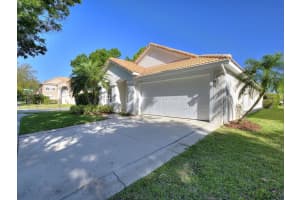 6437 Winder Oaks Blvd, Orlando, FL 32819, Sold 05/11/23