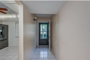 4 Escondido Cir, Altamonte Springs, FL 32701, Sold 04/28/23