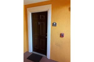 5467 VINELAND ROAD, ORLANDO, FL 32811 Sold 09/29/23