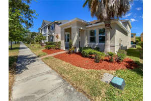 5331 Creekside Park Ave, Orlando, FL 32811, Sold 05/02/23