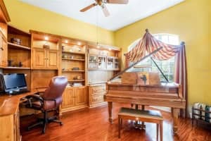 753 GREY HERON PLACE, CHULUOTA, FL 32766 Sold 05/03/23