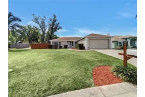 7677 MANOR DRIVE, LAKELAND, FL 33810 Sold 05/04/23