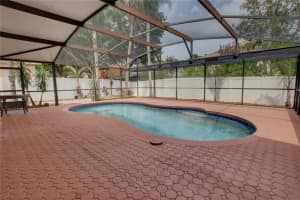 2321 Foxtree Rd, Tavares, FL 32778, Sold 05/16/23