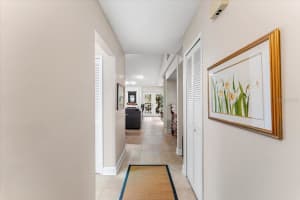 17 Escondido Cir, Altamonte Springs, FL 32701, Sold 05/08/23