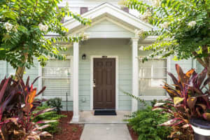 2960 LUCAYAN HARBOUR CIRCLE, KISSIMMEE, FL 34746 Sold 09/15/23