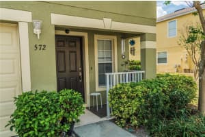 572 CRESTING OAK CIRCLE, ORLANDO, FL 32824 Sold 11/14/23