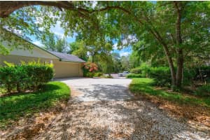 3524 OAK GROVE COURT, HAINES CITY, FL 33844 Sold 06/26/23