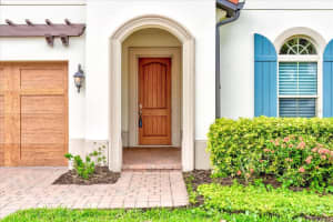 10385 ROYAL CYPRESS WAY, ORLANDO, FL 32836 Sold 06/02/23