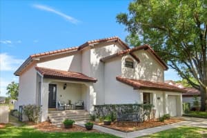 6633 DOUBLETRACE LANE, ORLANDO, FL 32819 Sold 06/06/23