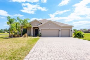3007 SAN LEO DRIVE, ORLANDO, FL 32820 Sold 07/12/23