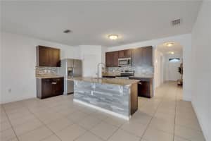 329 Briar Patch Lp, Davenport, FL 33896, Sold 06/02/23