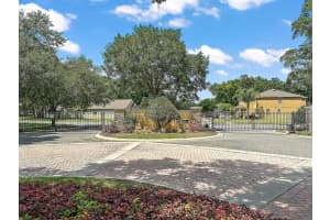 204 E Blue Water Edge Dr, Eustis, FL 32736, Sold 05/26/23