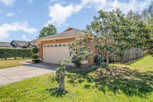 936 OCALA WOODS LANE, ORLANDO, FL 32824 Sold 06/30/23