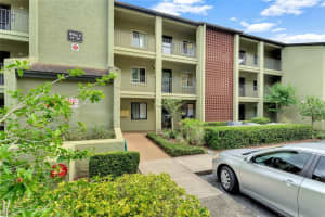 4 ESCONDIDO CIRCLE, ALTAMONTE SPRINGS, FL 32701 Sold 07/31/23