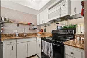 452 ORIENTA POINT STREET, ALTAMONTE SPRINGS, FL 32701 Sold 09/20/23