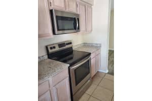 208 RIVERBEND DRIVE, ALTAMONTE SPRINGS, FL 32714 Sold 06/02/23
