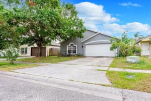 946 VISTA PALMA WAY, ORLANDO, FL 32825 Sold 05/17/23
