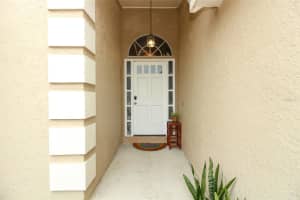 2032 CROSSHAIR CIRCLE, ORLANDO, FL 32837 Sold 05/31/23