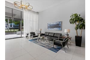 260 OSCEOLA AVENUE, ORLANDO, FL 32801 Sold 06/12/23