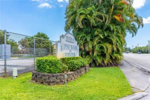 8602 BRIDLE PATH COURT, DAVIE, FL 33328 Sold 05/31/23