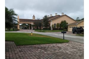 1326 INNSBRUCK COURT, WINTER HAVEN, FL 33884 Sold 07/19/23