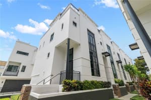 356 OSCEOLA AVENUE, ORLANDO, FL 32801 Sold 10/13/23