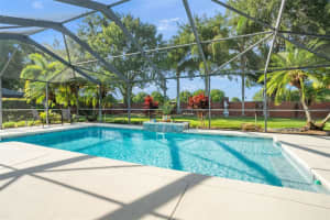 313 RUBY LAKE LOOP, WINTER HAVEN, FL 33884 Sold 07/10/23