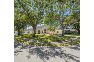 2348 Holly Ridge Dr, Ocoee, FL 34761, Sold 05/30/23
