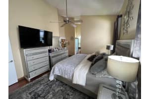 2217 CROSSHAIR CIRCLE, ORLANDO, FL 32837 Sold 08/01/23