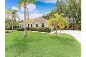 2582 SHEILA DRIVE, APOPKA, FL 32712 Sold 07/07/23