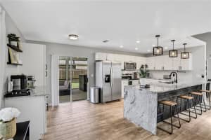 196 EDGEWATER CIRCLE, SANFORD, FL 32773 Sold 06/02/23