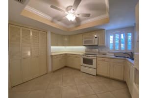 501 W OLD US HIGHWAY 441 #C201, MOUNT DORA, FL 32757 Sold 07/08/25