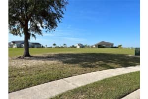 498 WATERFERN TRAIL DRIVE, AUBURNDALE, FL 33823 Sold 02/09/26