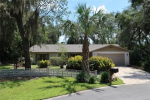 447 LAURA LANE, MOUNT DORA, FL 32757 Sold 06/30/23