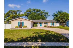 218 SHADY HOLLOW, CASSELBERRY, FL 32707 Sold 06/08/23