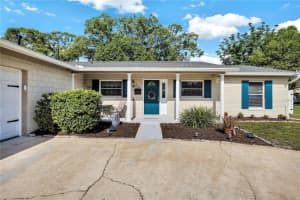 218 SHADY HOLLOW, CASSELBERRY, FL 32707 Sold 06/08/23