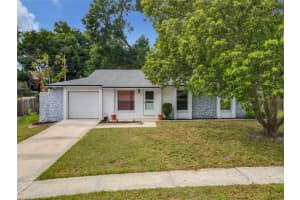 914 SYCAMORE LANE, ALTAMONTE SPRINGS, FL 32714 Sold 06/09/23