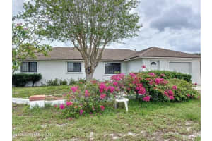 1320 ARLINGTON CIRCLE, MERRITT ISLAND, FL 32952 Sold 06/08/23