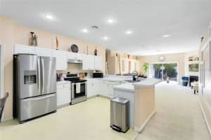 1344 FALCONWOOD COURT, APOPKA, FL 32712 Sold 07/18/23