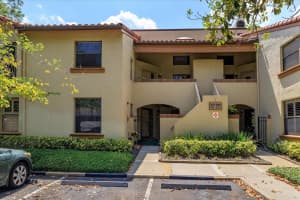 1230 SAINT TROPEZ CIRCLE, ORLANDO, FL 32806 Sold 06/09/23