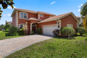 241 VISTA LOOP, DAVENPORT, FL 33897 Sold 06/29/23
