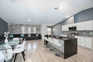 2000 COUNTRY MEADOWS CIRCLE, SARASOTA, FL 34235 Sold 01/29/24