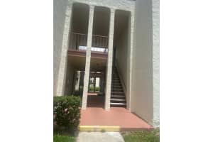 528 ORANGE DRIVE, ALTAMONTE SPRINGS, FL 32701 Sold 06/08/23