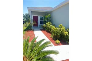3148 WHISPERING TRAILS AVENUE, WINTER HAVEN, FL 33884 Sold 07/28/23