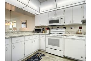 1155 OCEAN SHORE BOULEVARD, ORMOND BEACH, FL 32176 Sold 05/06/24
