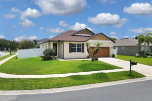 3529 HARLEQUIN DRIVE, SAINT CLOUD, FL 34772 Sold 01/16/24