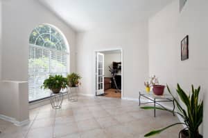 8081 SAINT ANDREWS CIRCLE, ORLANDO, FL 32835 Sold 09/08/23
