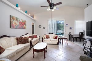8081 SAINT ANDREWS CIRCLE, ORLANDO, FL 32835 Sold 09/08/23